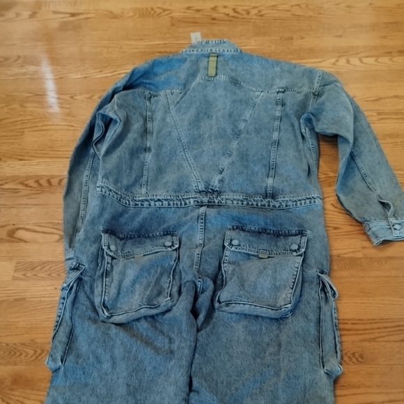 Hudson+Zoe Jeans Men's Blue Denim Cargo Jumpsuit - Picture 11 of 16